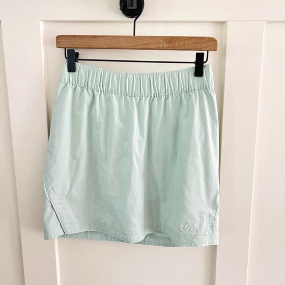 The North Face Mint Green Pull On Skort Skirt Shorts Women's Small - Picture 2 of 7